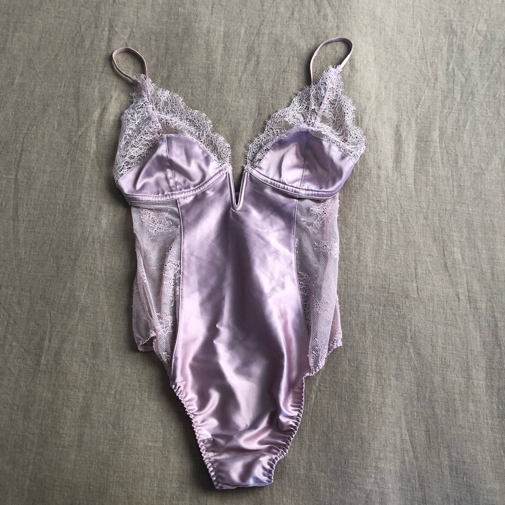 VICTORIA’S SECRET | Mauve Lace Leotard